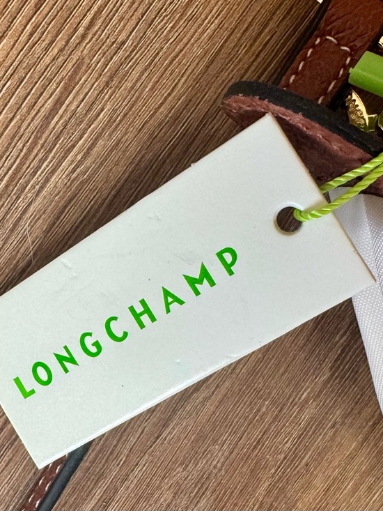 “Longchamp” Women’s Crossbody Bag in Cream and Brown - Classic Everyday Style - Picture 4 of 7